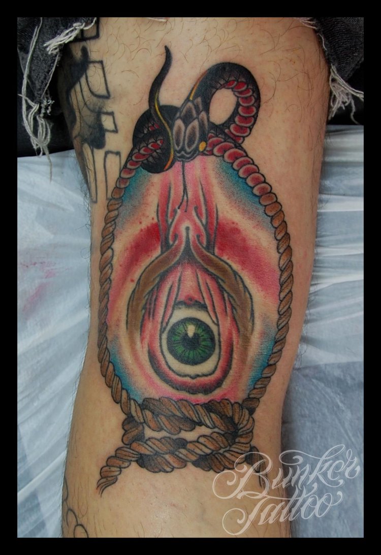 Eye tattoo