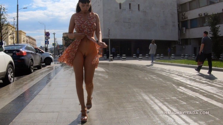 Girls pick up the skirts dresses