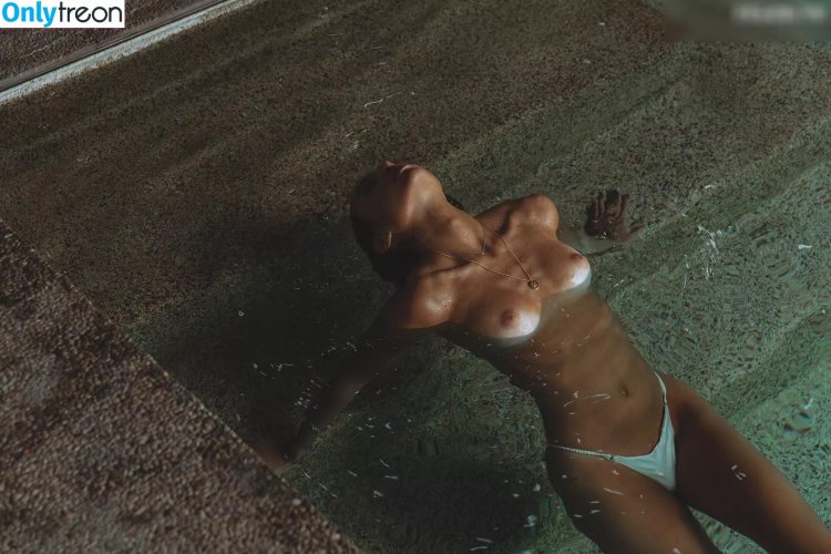 Kamila urzedska naked