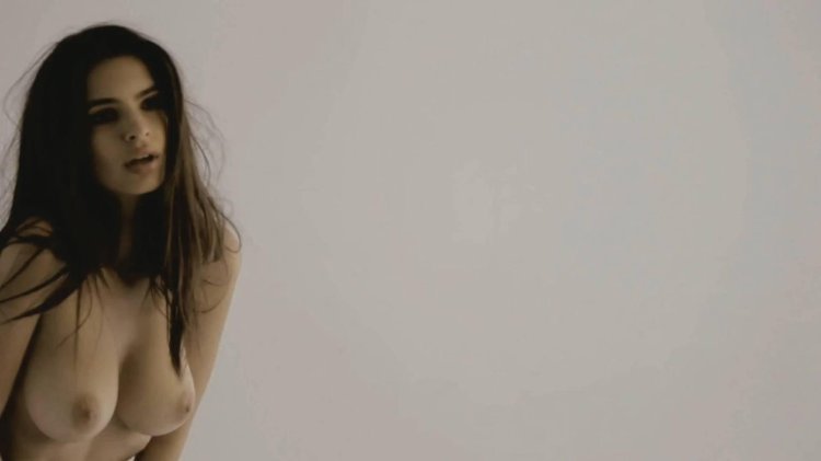 Emily Ratazhkovsky boobs