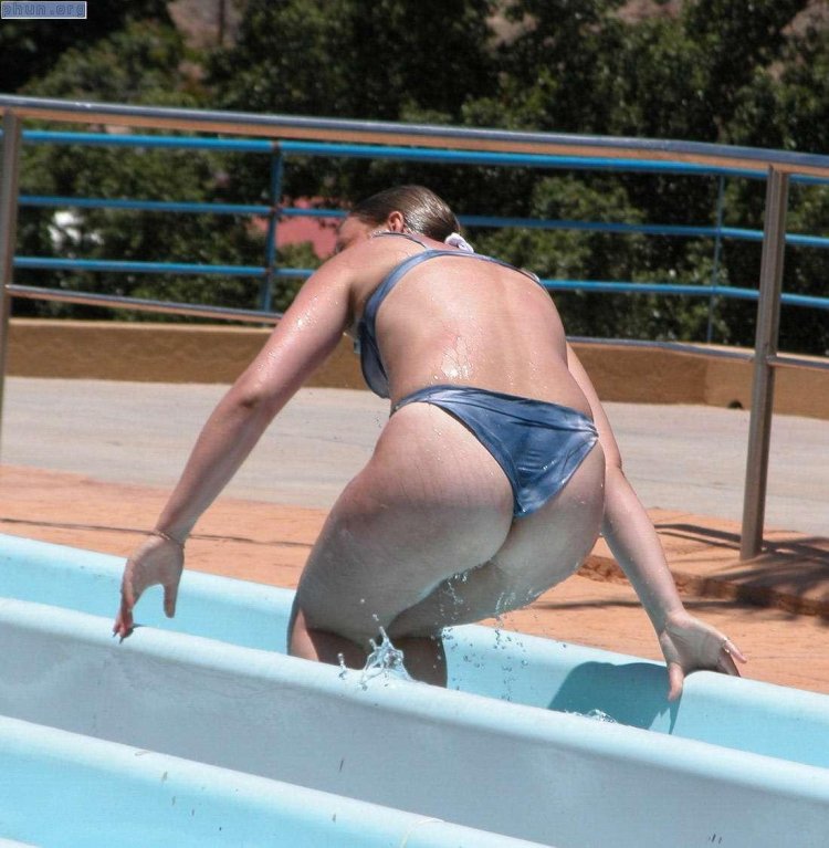 Light in the water park