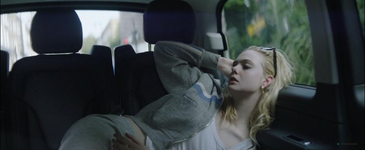 El Fanning Teen Spirit