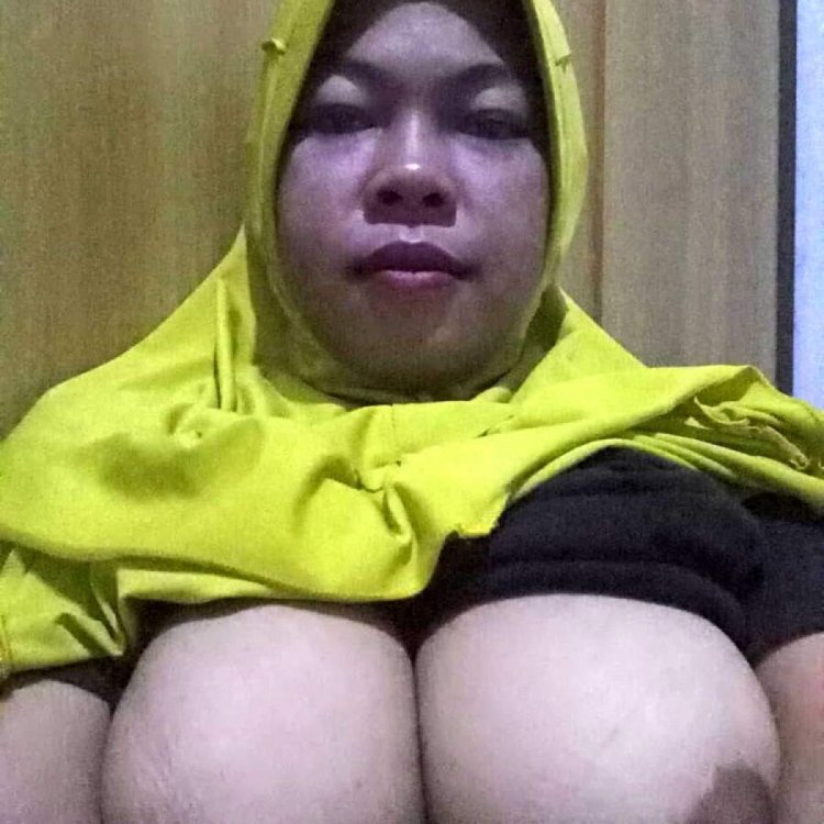 Jilbab pamer tt