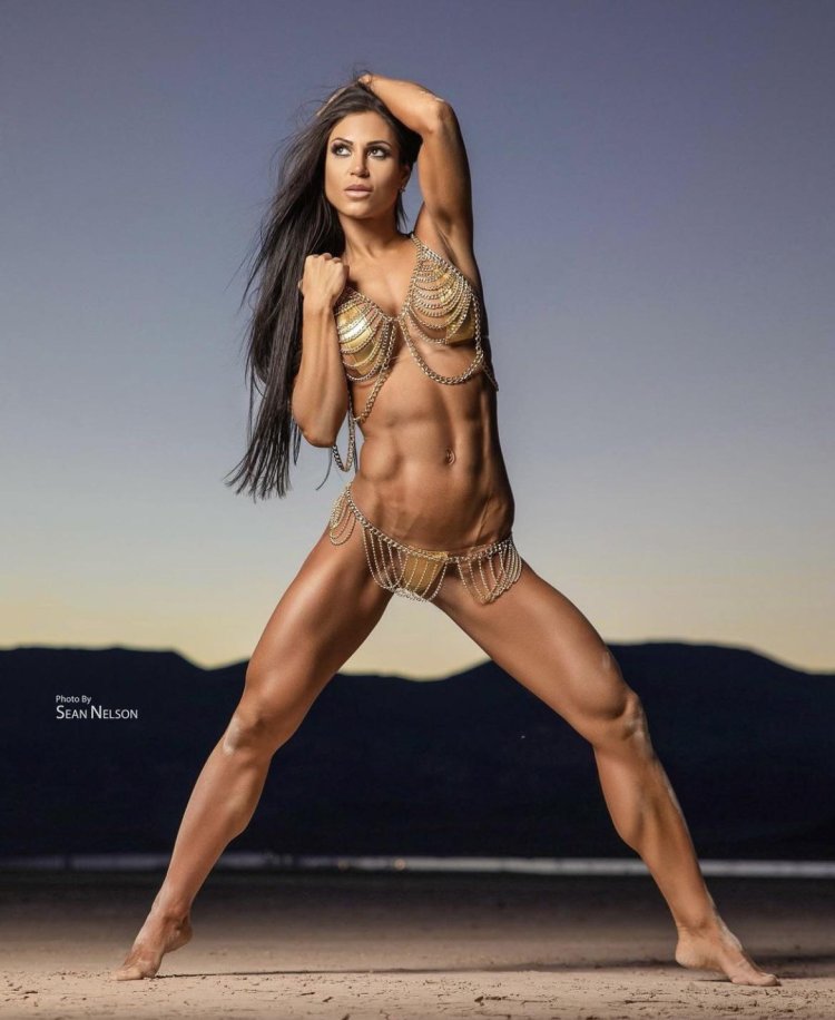 Anita Herbert Fitness Model