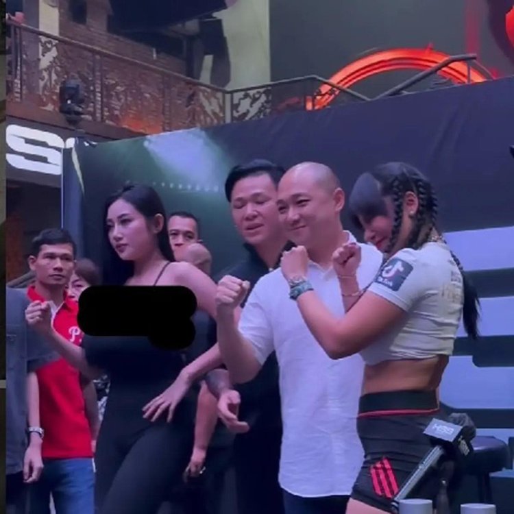 Pamela safitri bugil