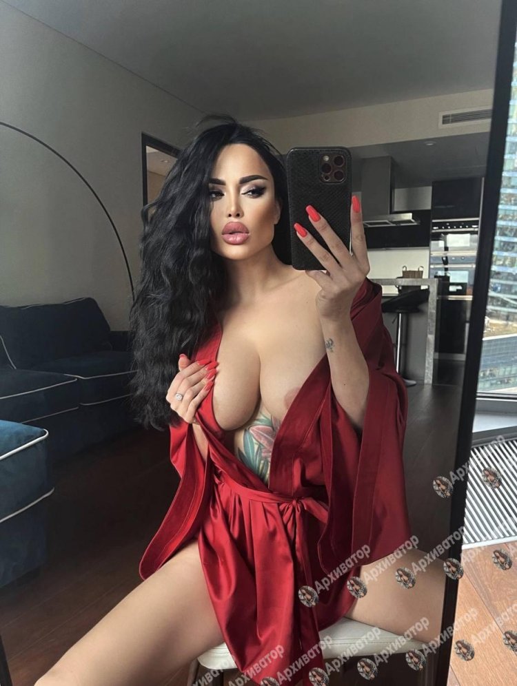 Actress Yana Koshkin