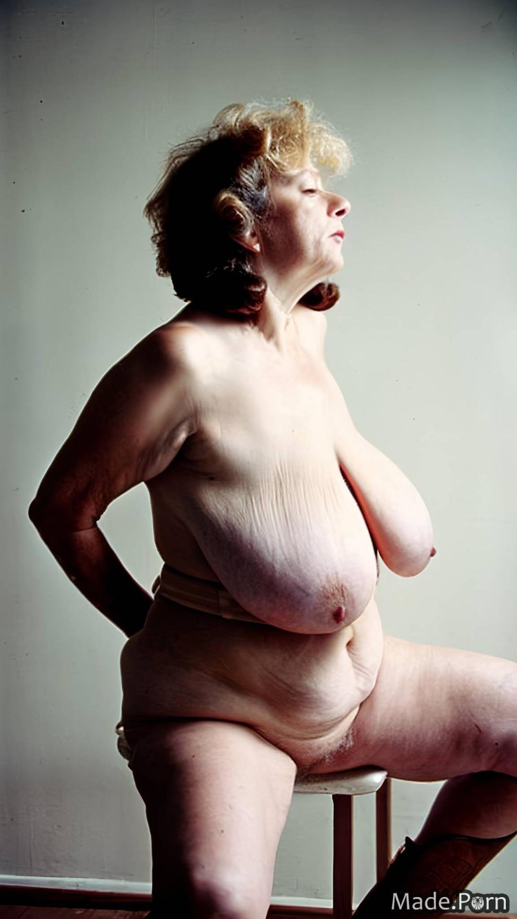 Photoshoot of naked grandmothers