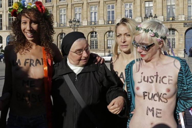 Femen activists in Paris