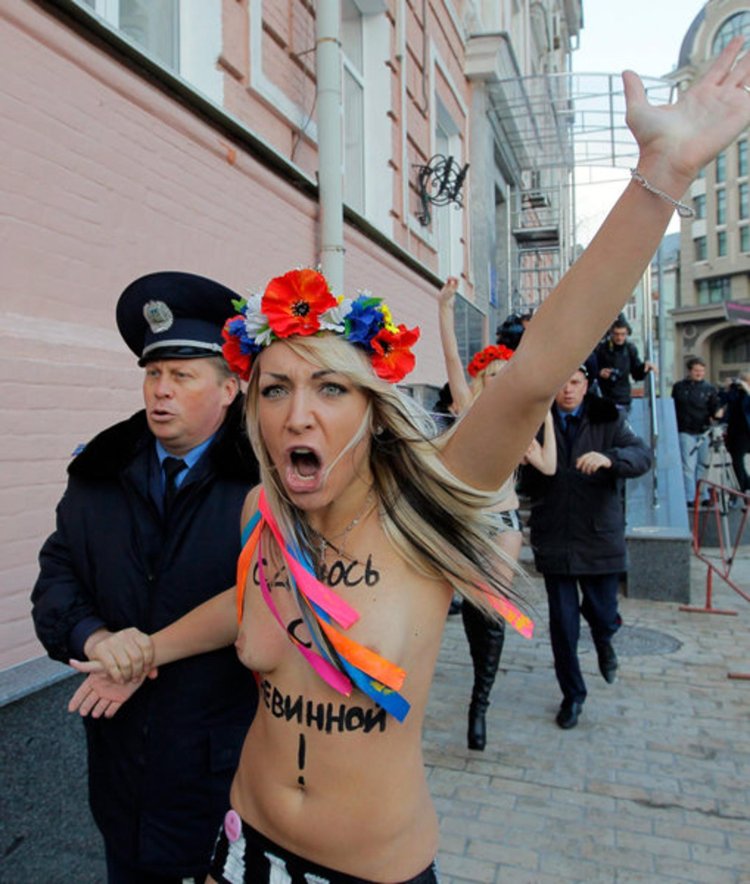 Naked Ukrainian feminists