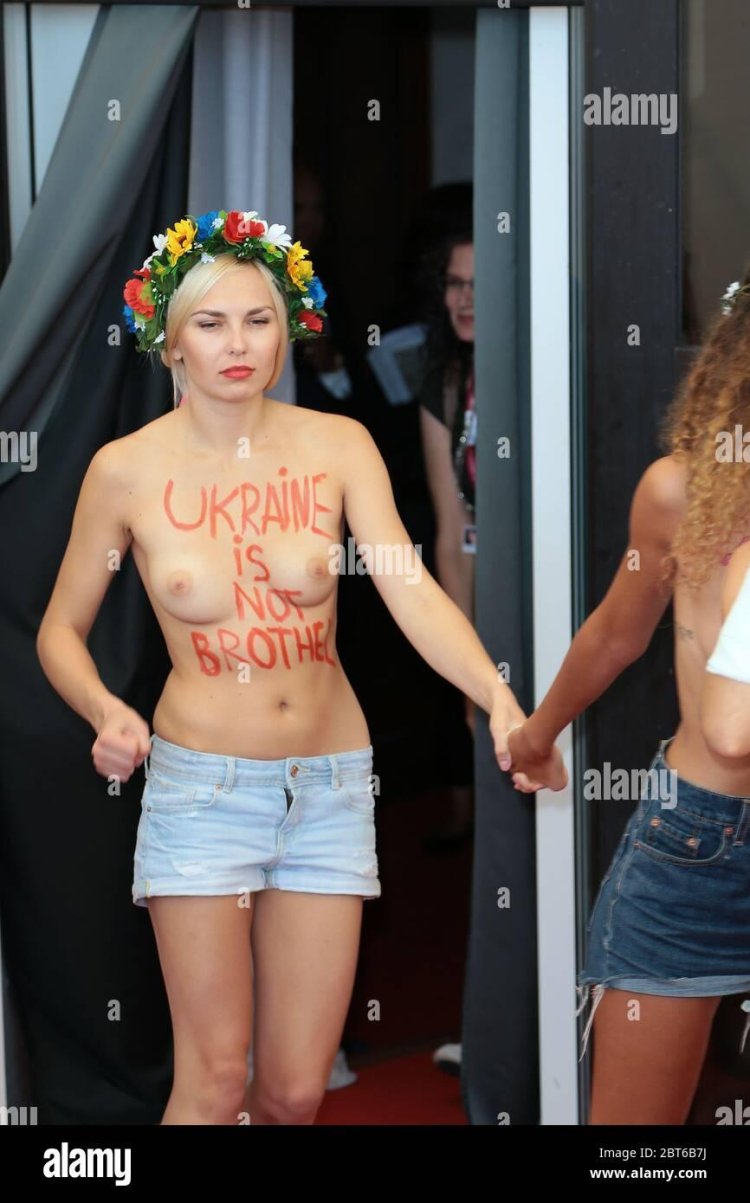 Naked Ukrainian feminists