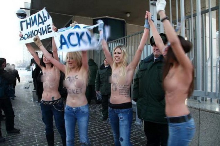 Naked protests of Ukrainians