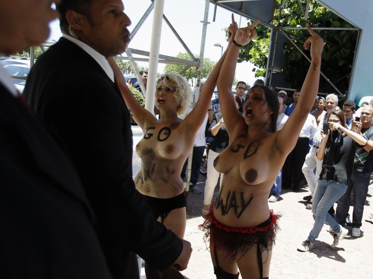 Naked women feminists
