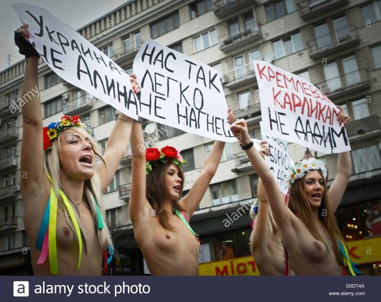 Naked Ukrainian feminists