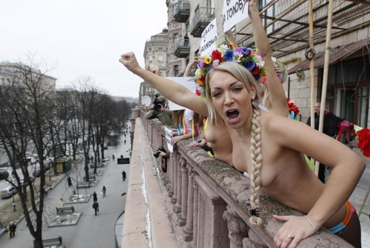 Naked Ukrainian women