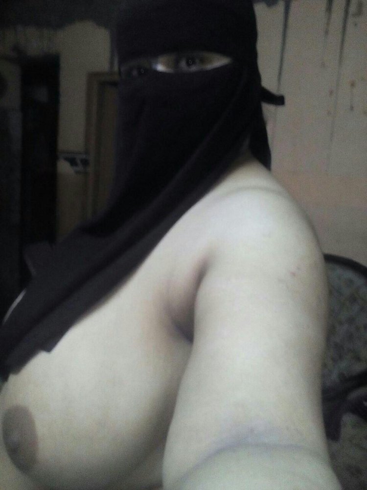 Girls in hijab golvn