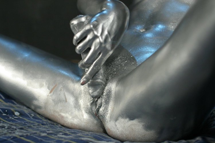 Silver paint