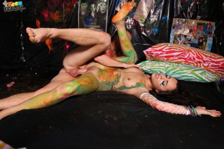 Sex with paints