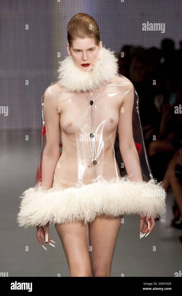 Naked Fashion Charlie Le Mind