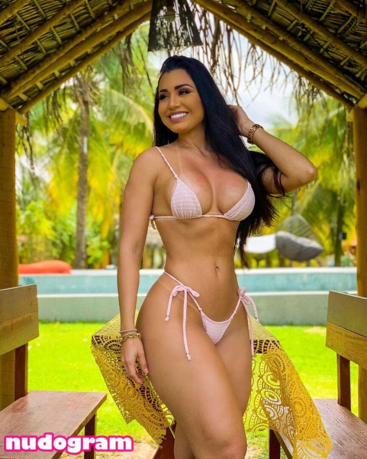 Bella Araujo Brazilian model