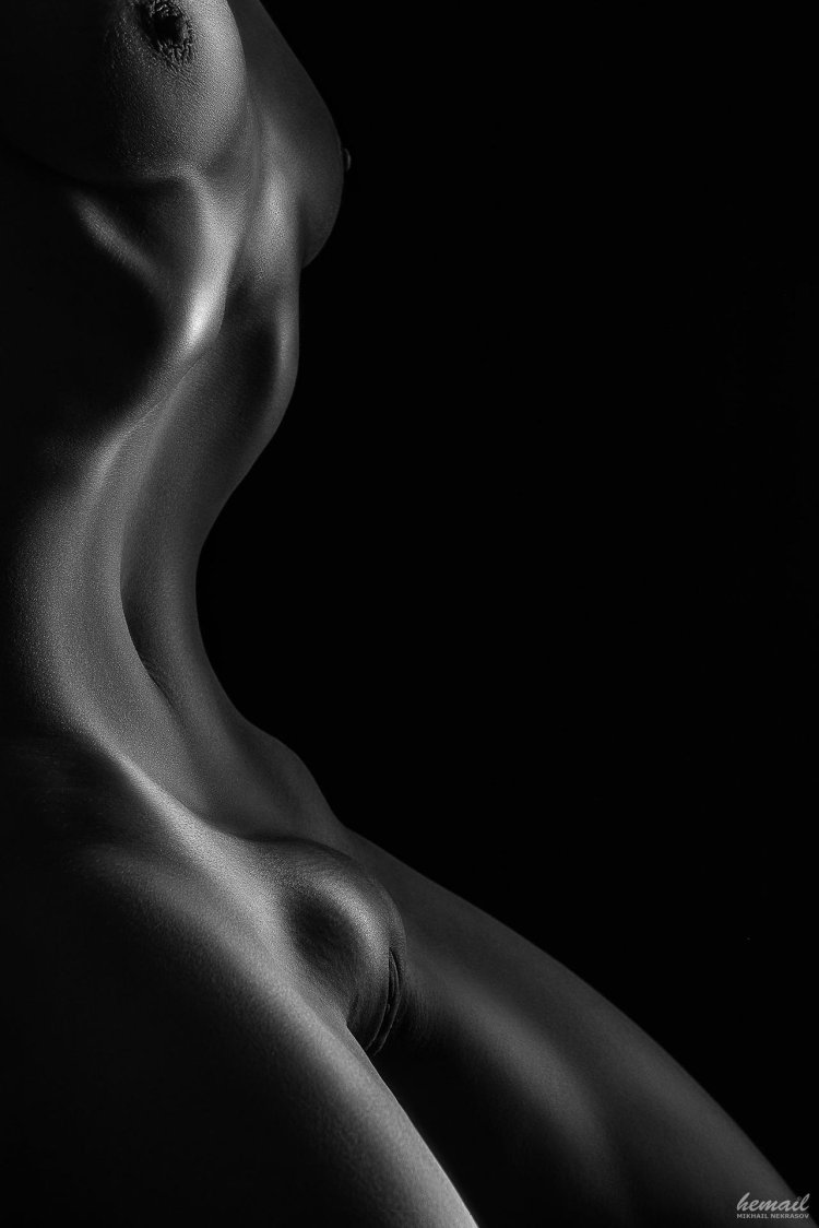 Beautiful female body nuur