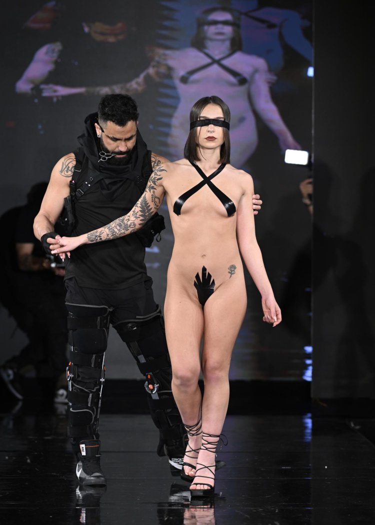 The fashion show is naked