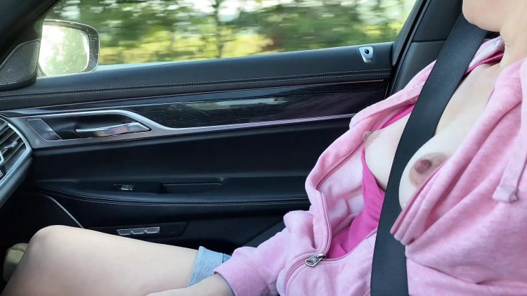 Dogging wife in an amateur car