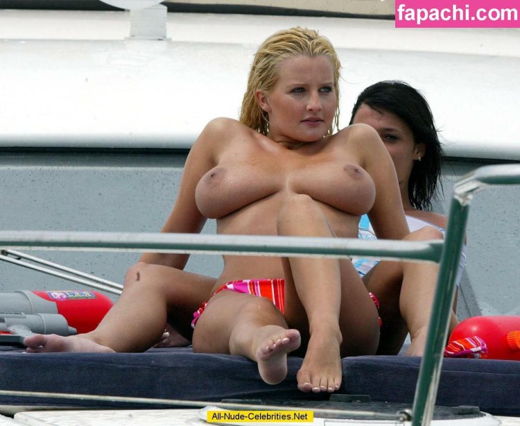 Pamela Anderson Topless