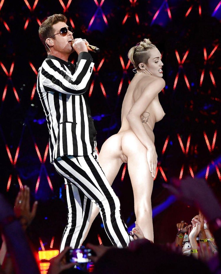 Miley Cyrus VMA 2013