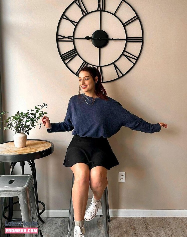 The sweatshirt is female