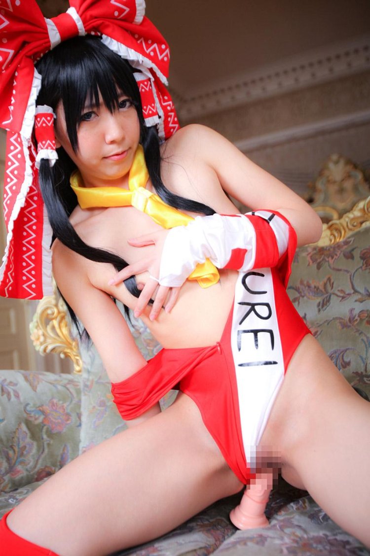 Japanese erotic cosplay