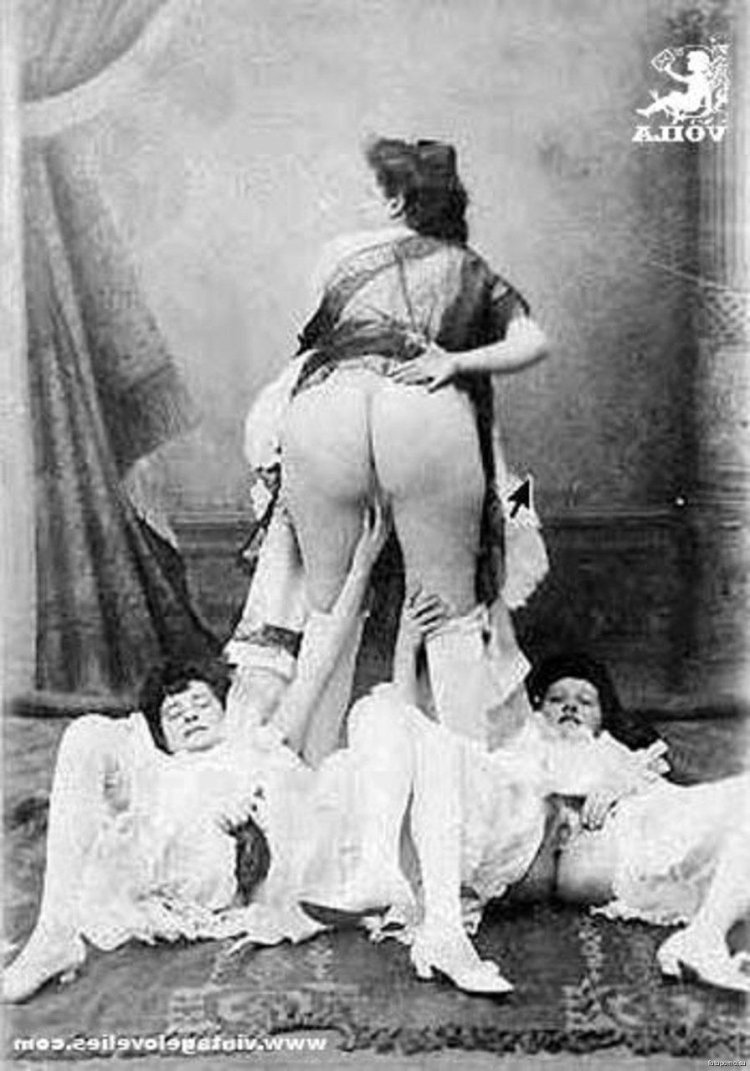 Foundings of erotic games