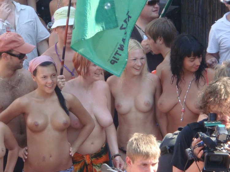 Naked festival