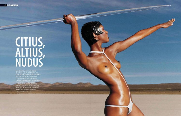 Naked Naomi Campbell