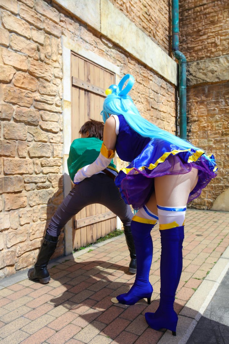 Aqua Konosuba cosplay