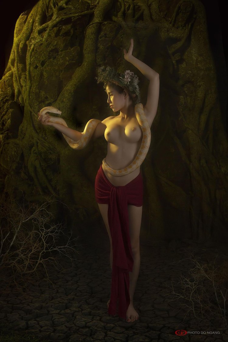 Beautiful girls with snakes