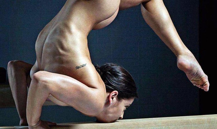 Alicia Sacramine Sexy Nude