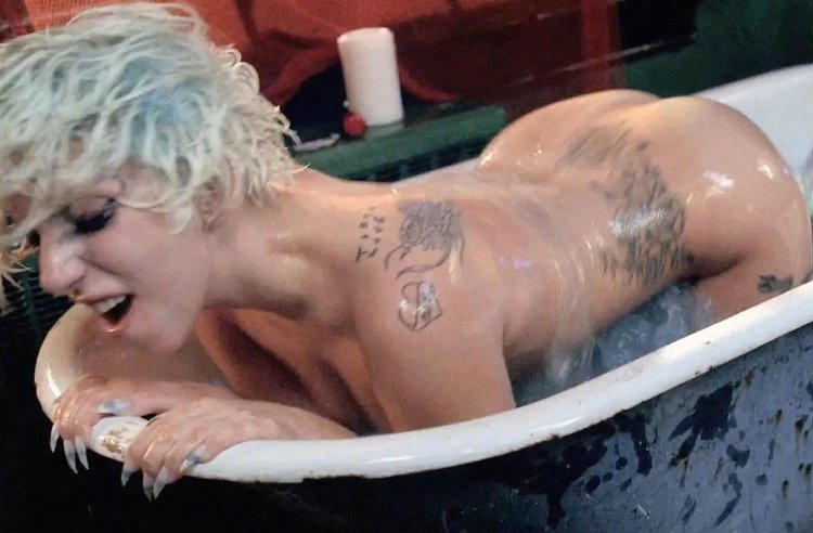 Naked Lady Gaga