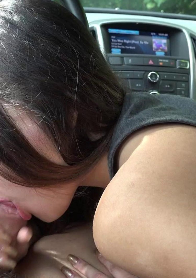 Blowjob in the car