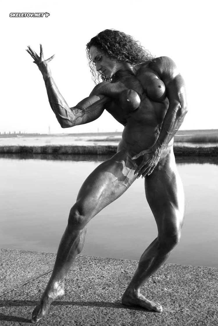 Bodybuilding female naked