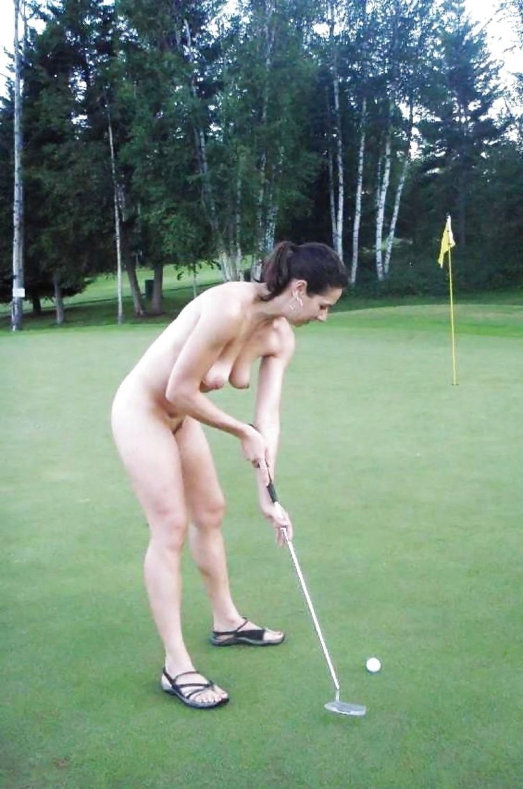 Naked golfist