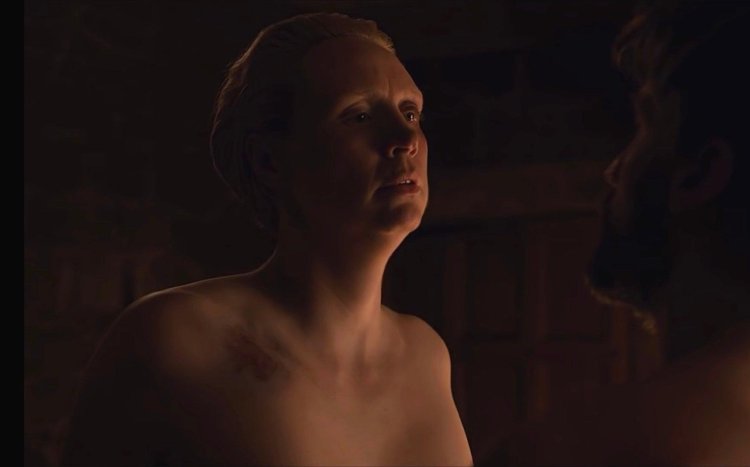 Game of Thrones bed Scene