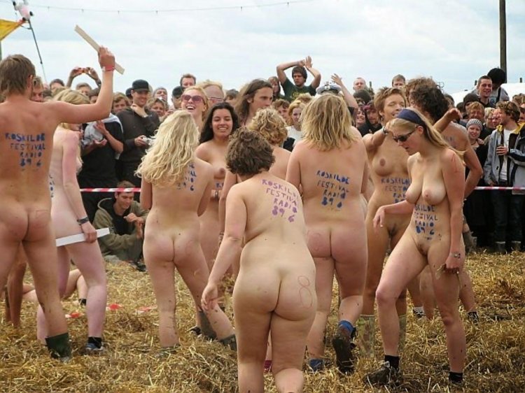 Festival of naked asses