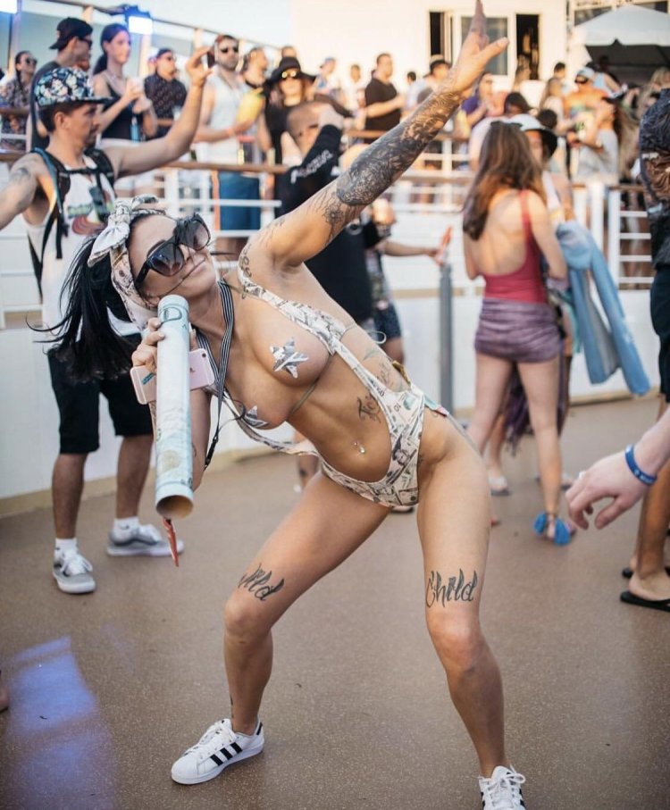 Festival of porn models
