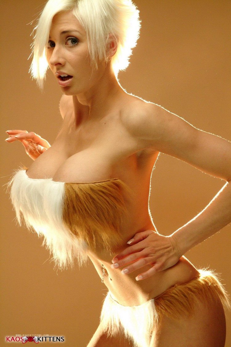 Marie Claude Bourbonne boobs