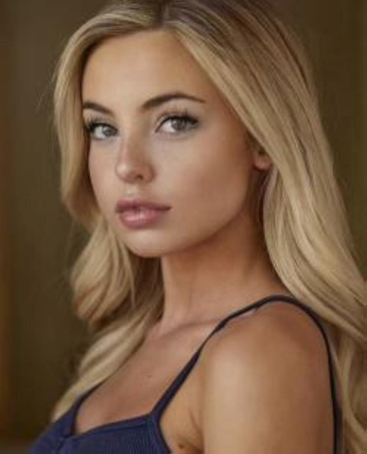 Emma Kotos Anastasia Braun