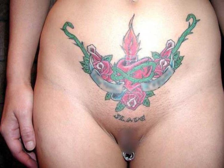 Female intimate tattoos