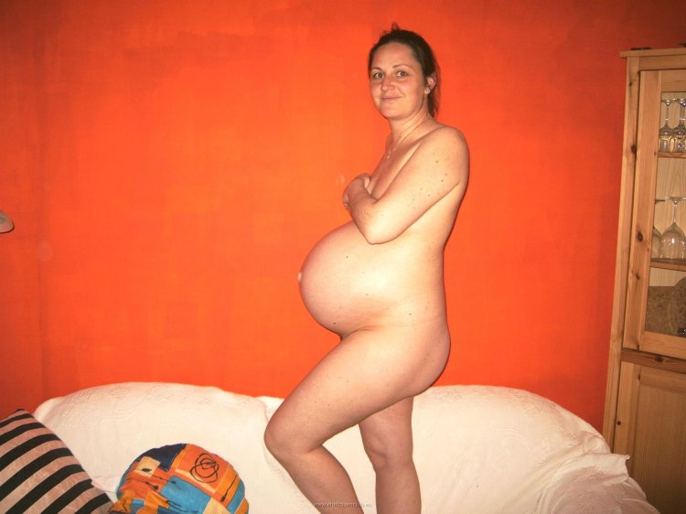 Naked pregnant woman for a month