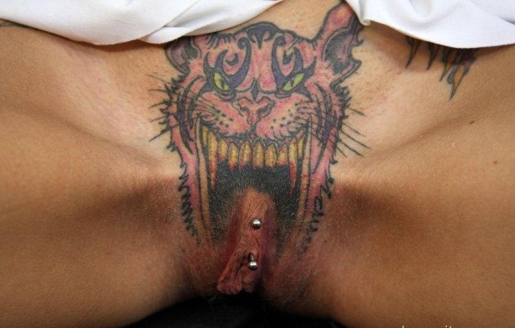 Tattoo on the vagina