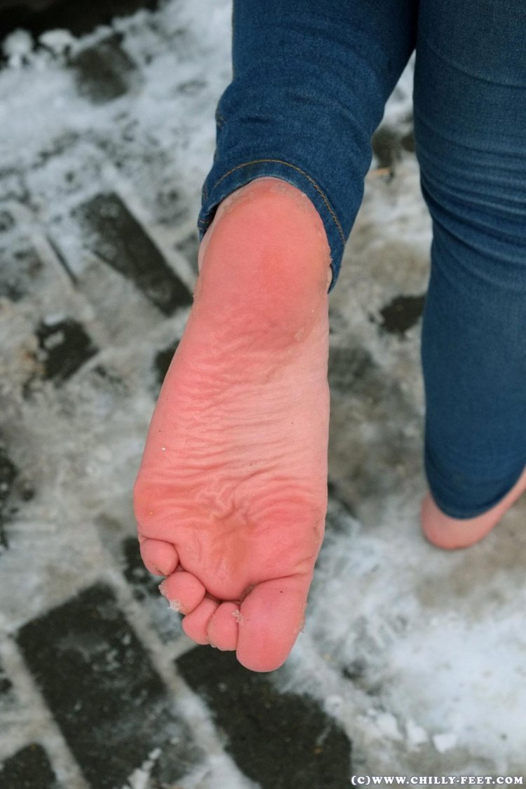 Barrily legs of girls