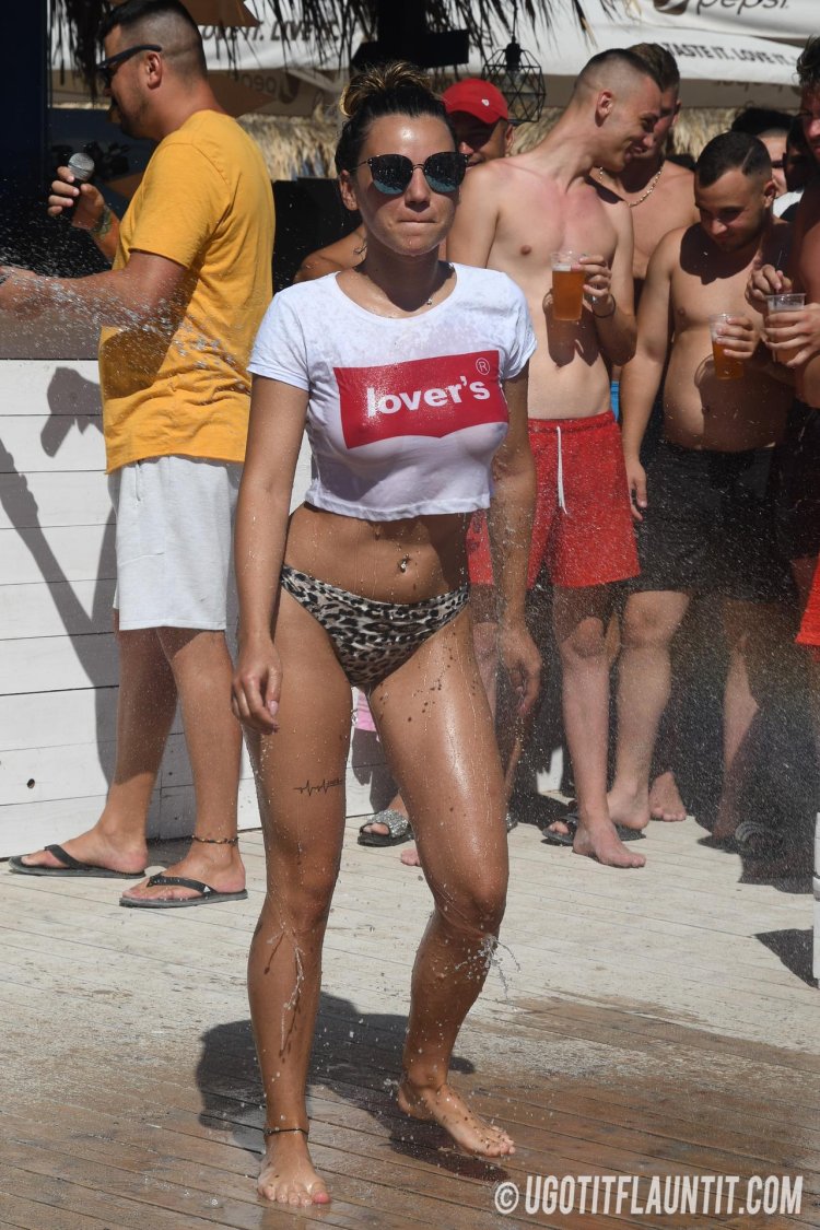 Wet T -shirts Competition